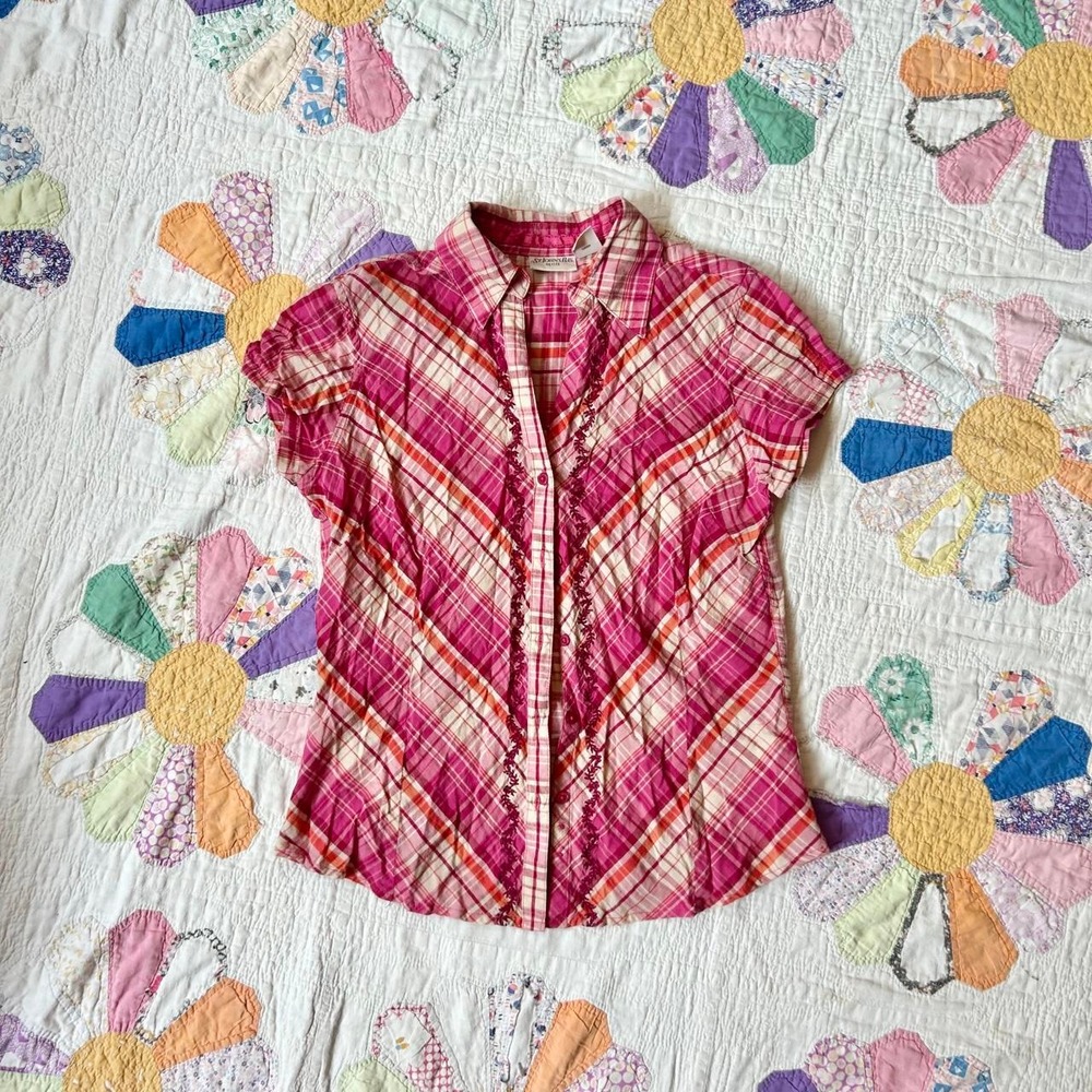 Vintage 2000s St John's Bay flattering plaid button up blouse
